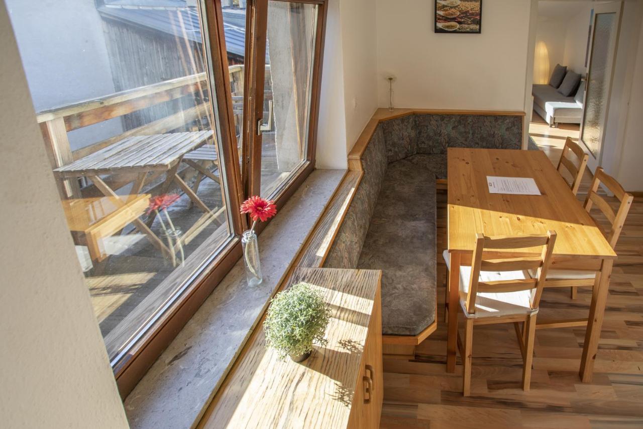 Cozy Old Town Apartment Hall in Tirol Exterior foto